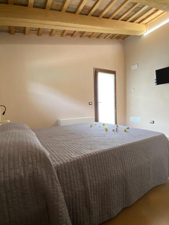 Casale Dei Cinque Colli Villa Ostra Bagian luar foto